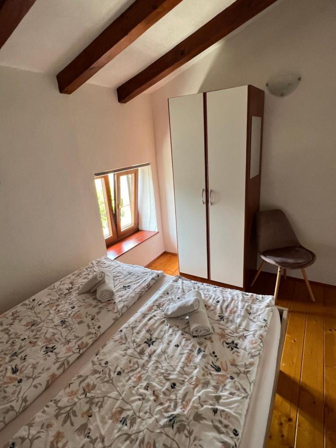 Kuca Za Odmor Matea Lägenhet Poreč Exteriör bild